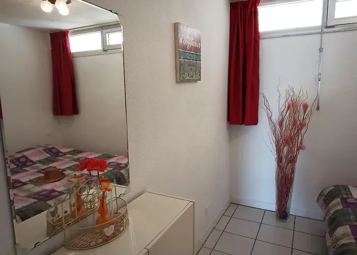 T2 Coquet 40m², Parking Securise, Proche - Fr-1-798-22